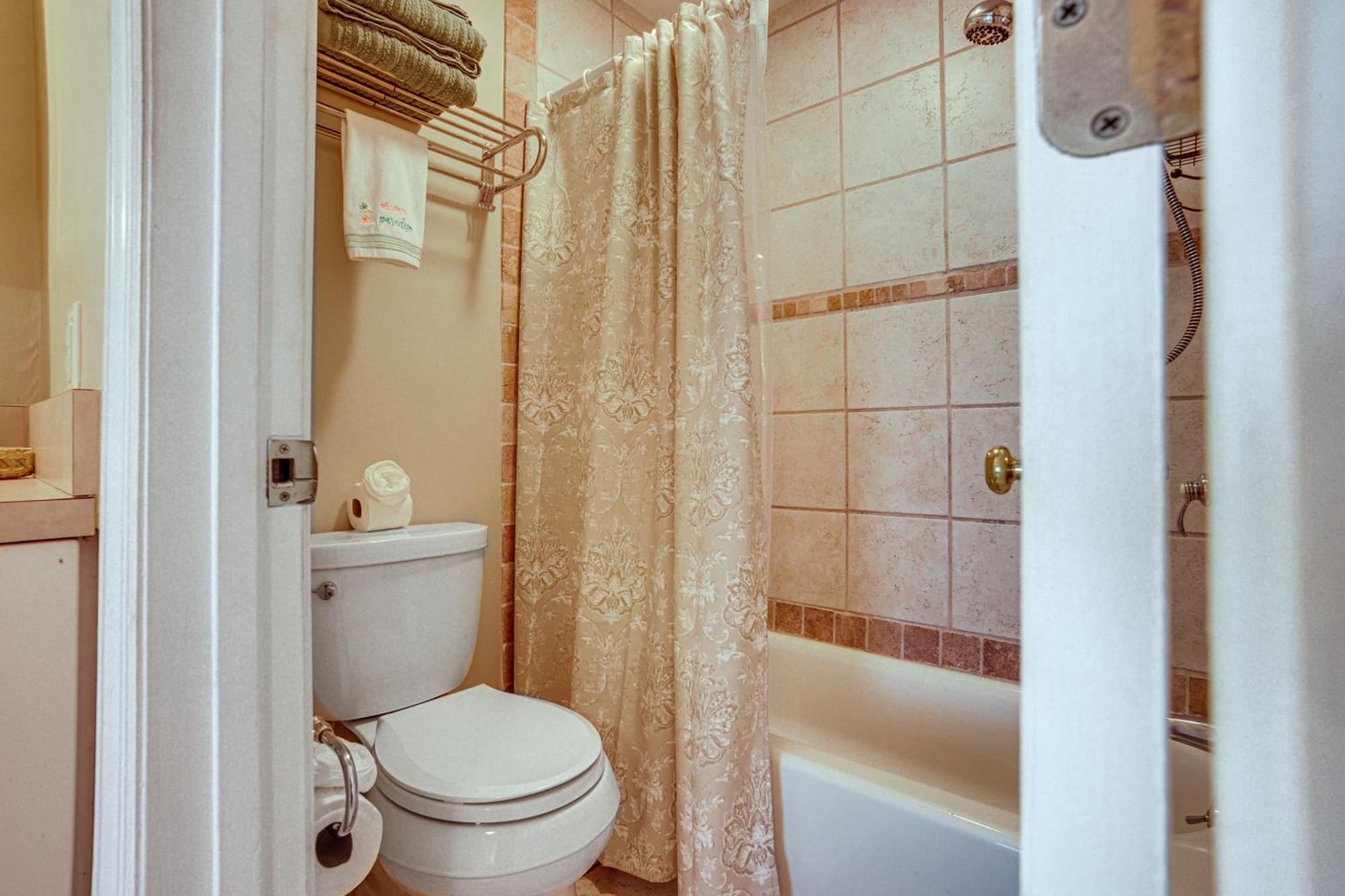 Harbor Island Condo With Deck - Steps To Beach! Oceanmarsh Subdivision Екстериор снимка